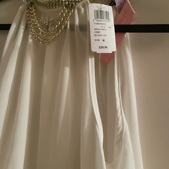 Cream detailed sleeveless blouse size small - Picture 2 of 4